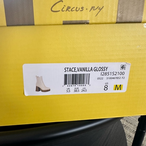 Circus Sam Edelman Stace Platform Boot, size 8,Vanilla glossy, eggshell color - Picture 2 of 14